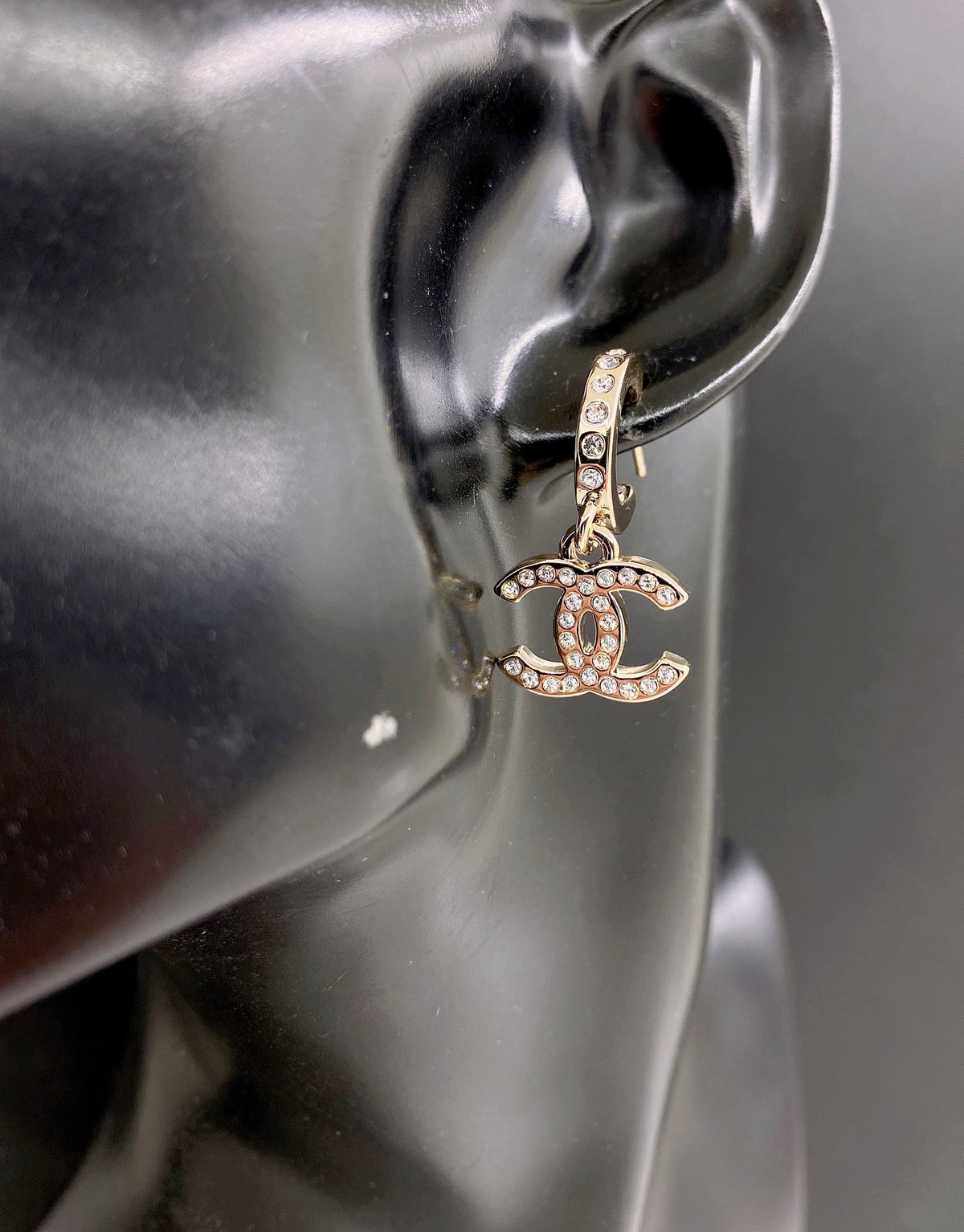 white brass fashion accessory for women - alternate angle view 2