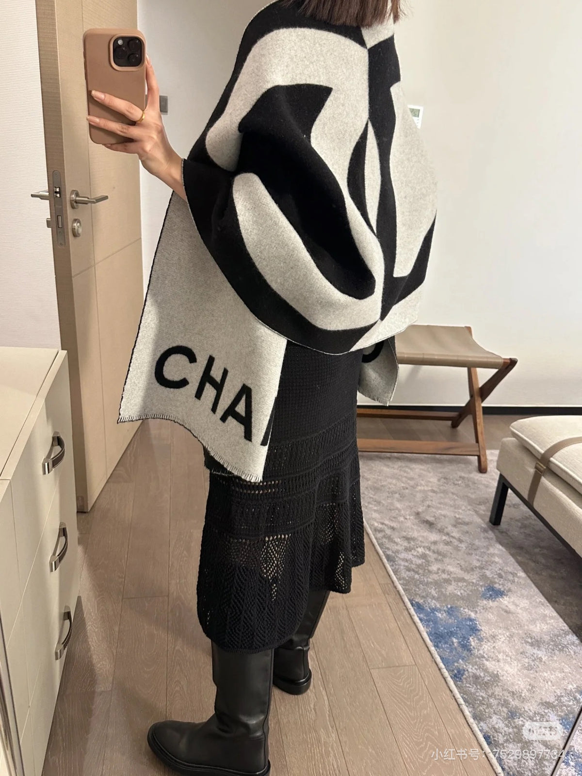 multicolor velvet double c Scarf for women - product detail view