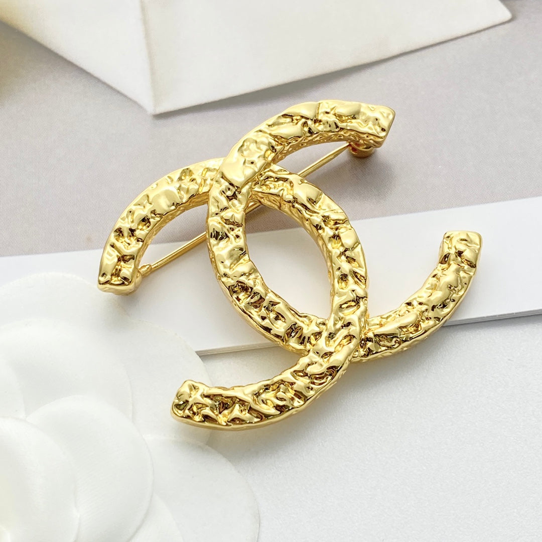 gold embossed Suit for men and women - alternate angle view 7