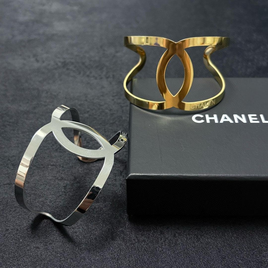 gold hollow Bangle for women - alternate angle view 6
