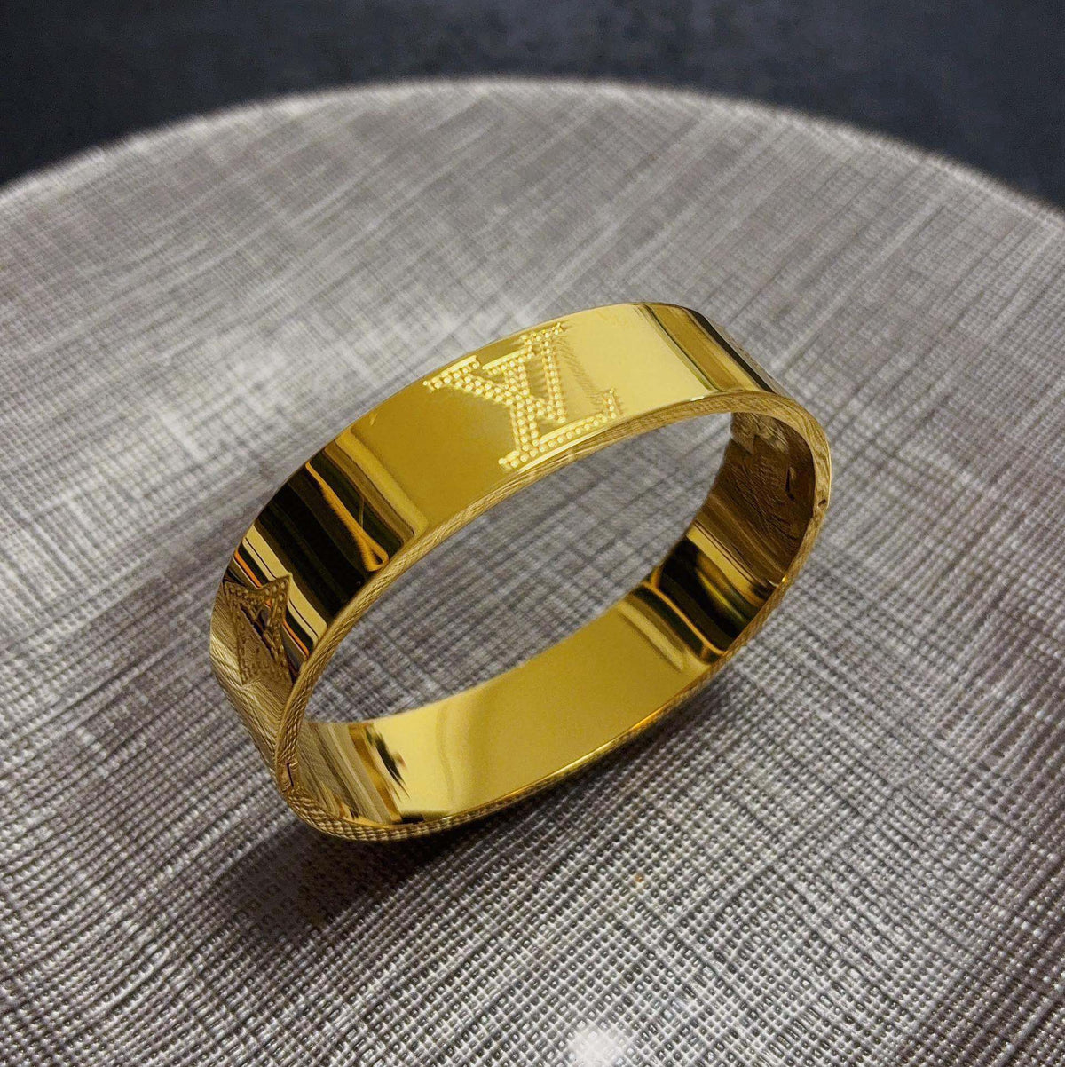 gold floral Bangle for women - alternate angle view 7