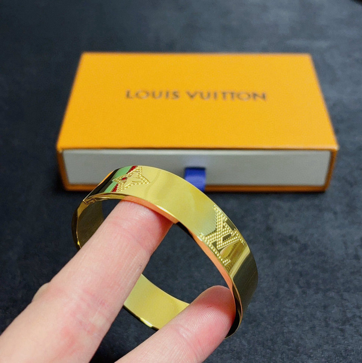 gold floral Bangle for women - alternate angle view 8