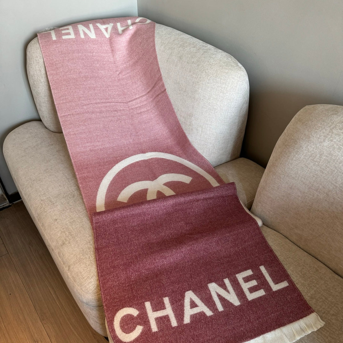velvet letter Shawl for women - alternate angle view 4