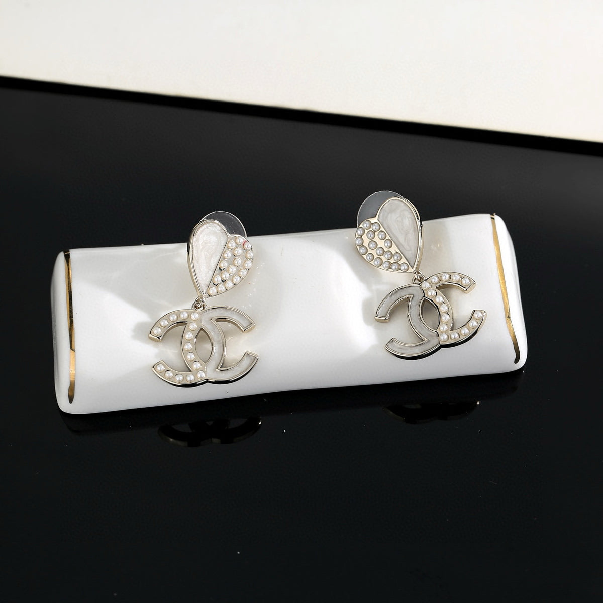 gold resin heart Stud Earrings for women - alternate angle view 4