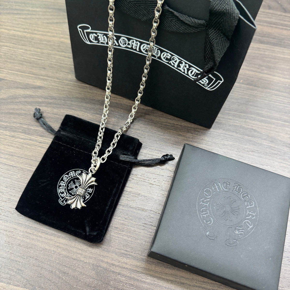 Necklace for women - alternate angle view 5