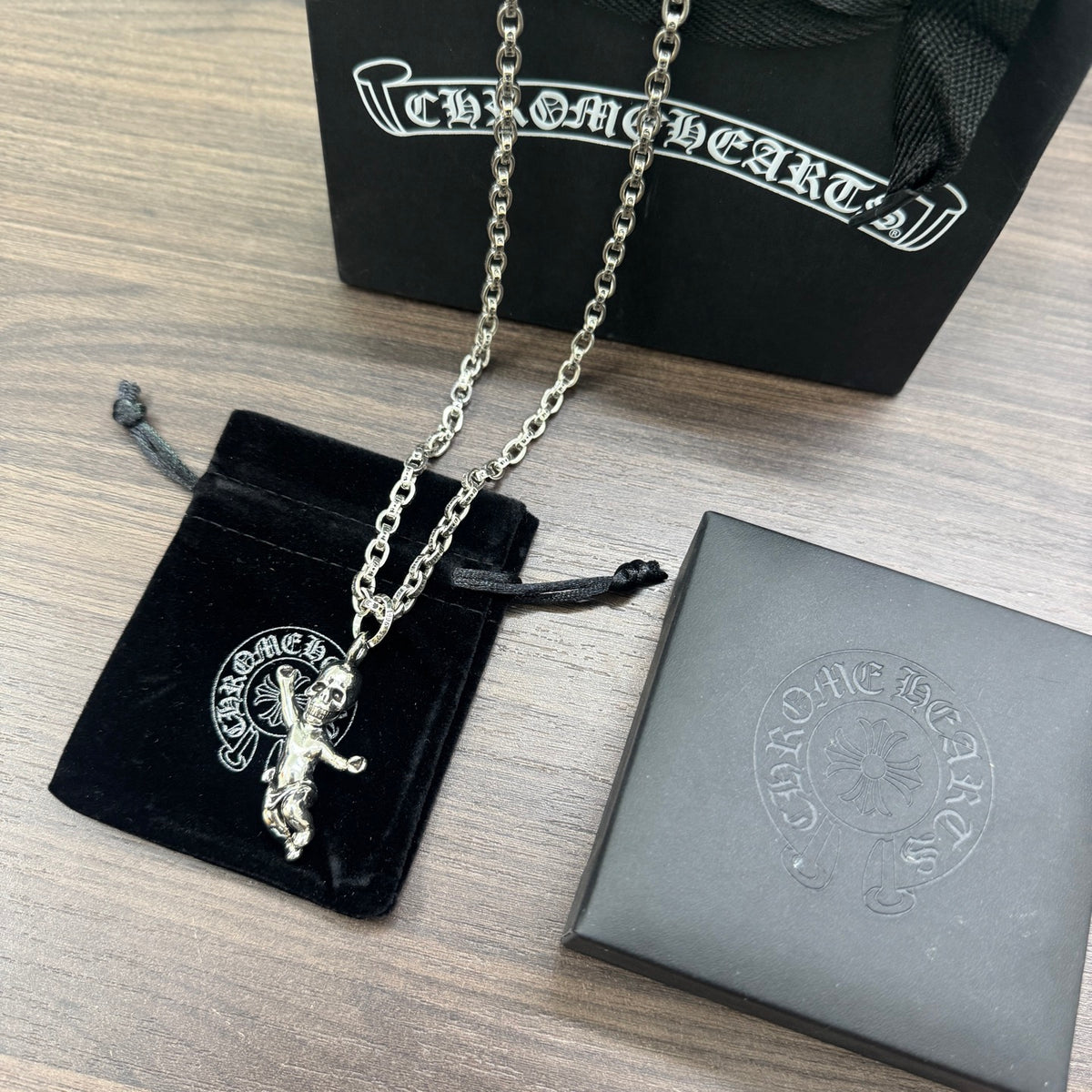 Necklace for women - alternate angle view 5