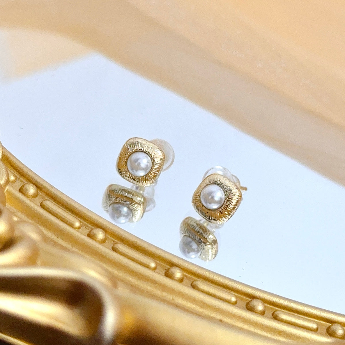 gold crystal floral Bangle for men - alternate angle view 4