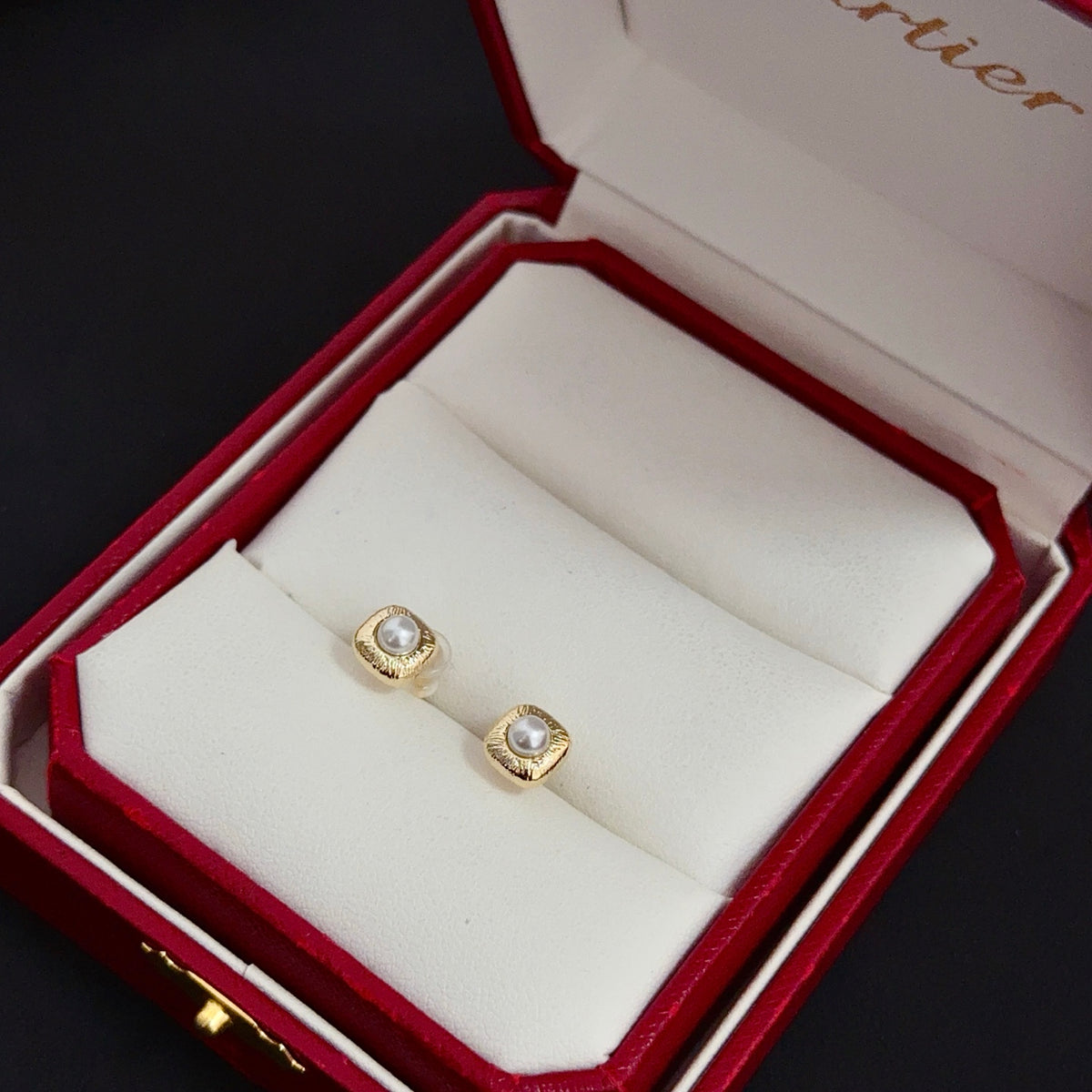 gold crystal floral Bangle for men - alternate angle view 2