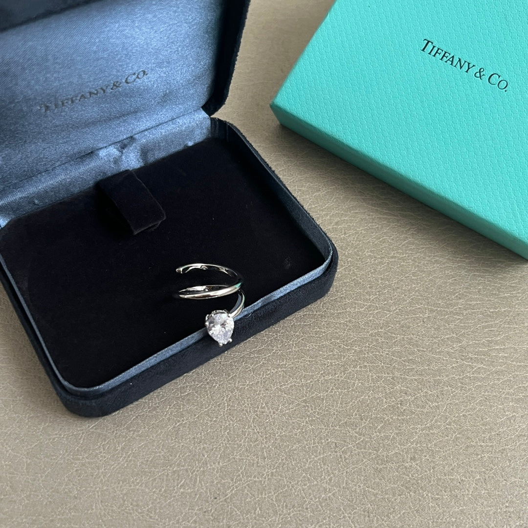 elegant Ring for women - alternate angle view 2