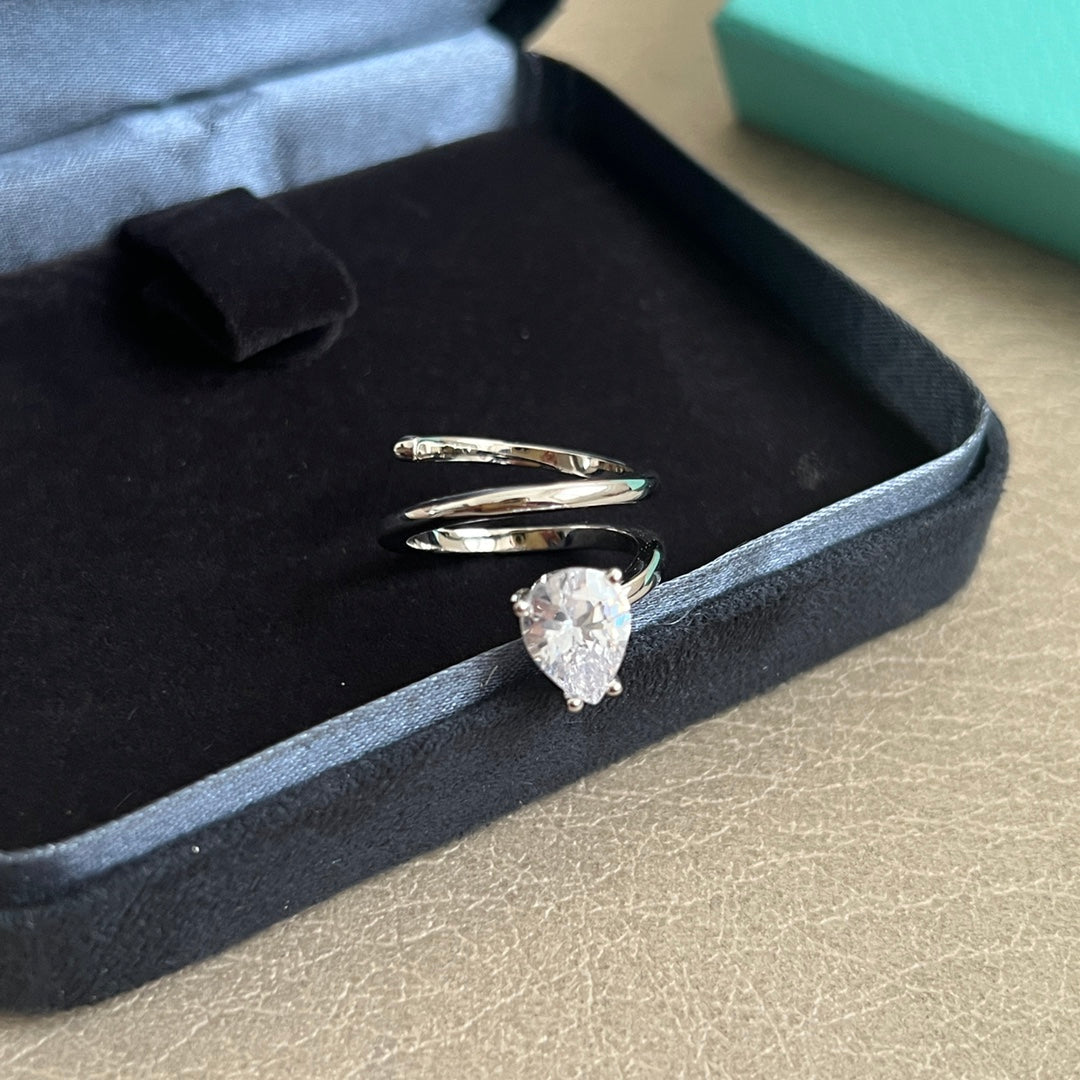 elegant Ring for women - alternate angle view 5