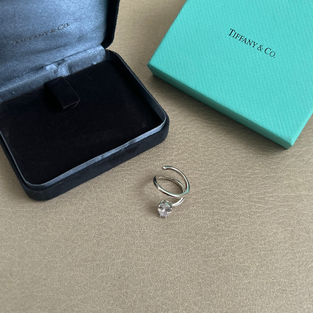 elegant Ring for women - product detail view