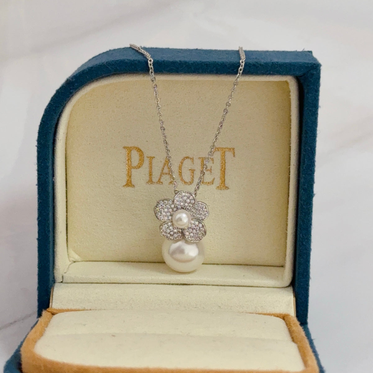 gold crystal inlaid Necklace for women - product detail view