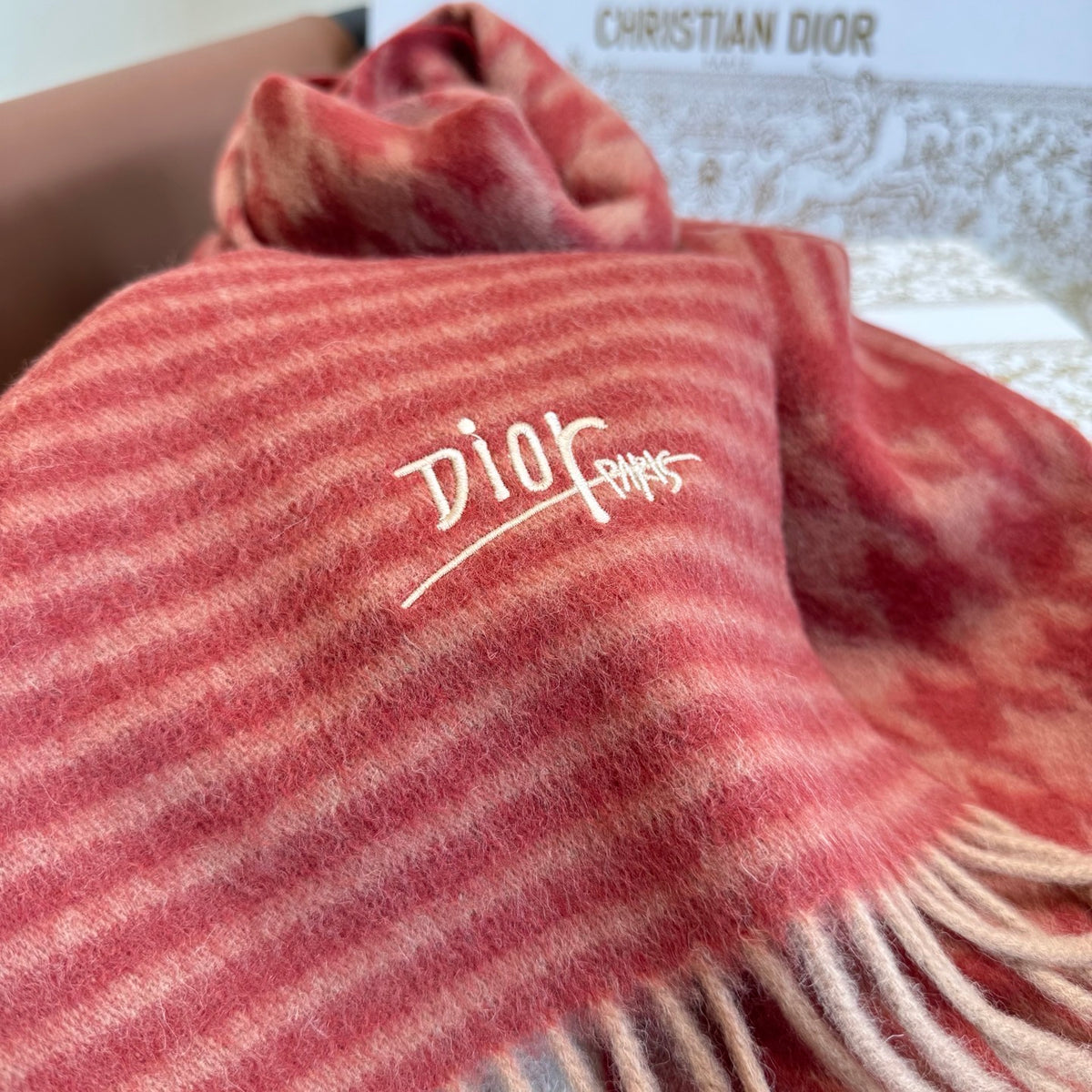 velvet stylish Scarf for women - alternate angle view 9