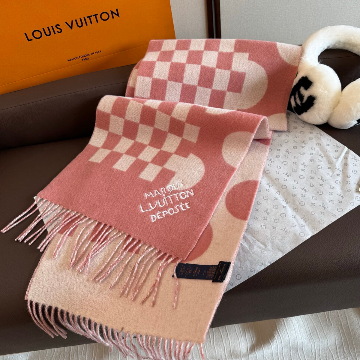 stylish Scarf for men - alternate angle view 7