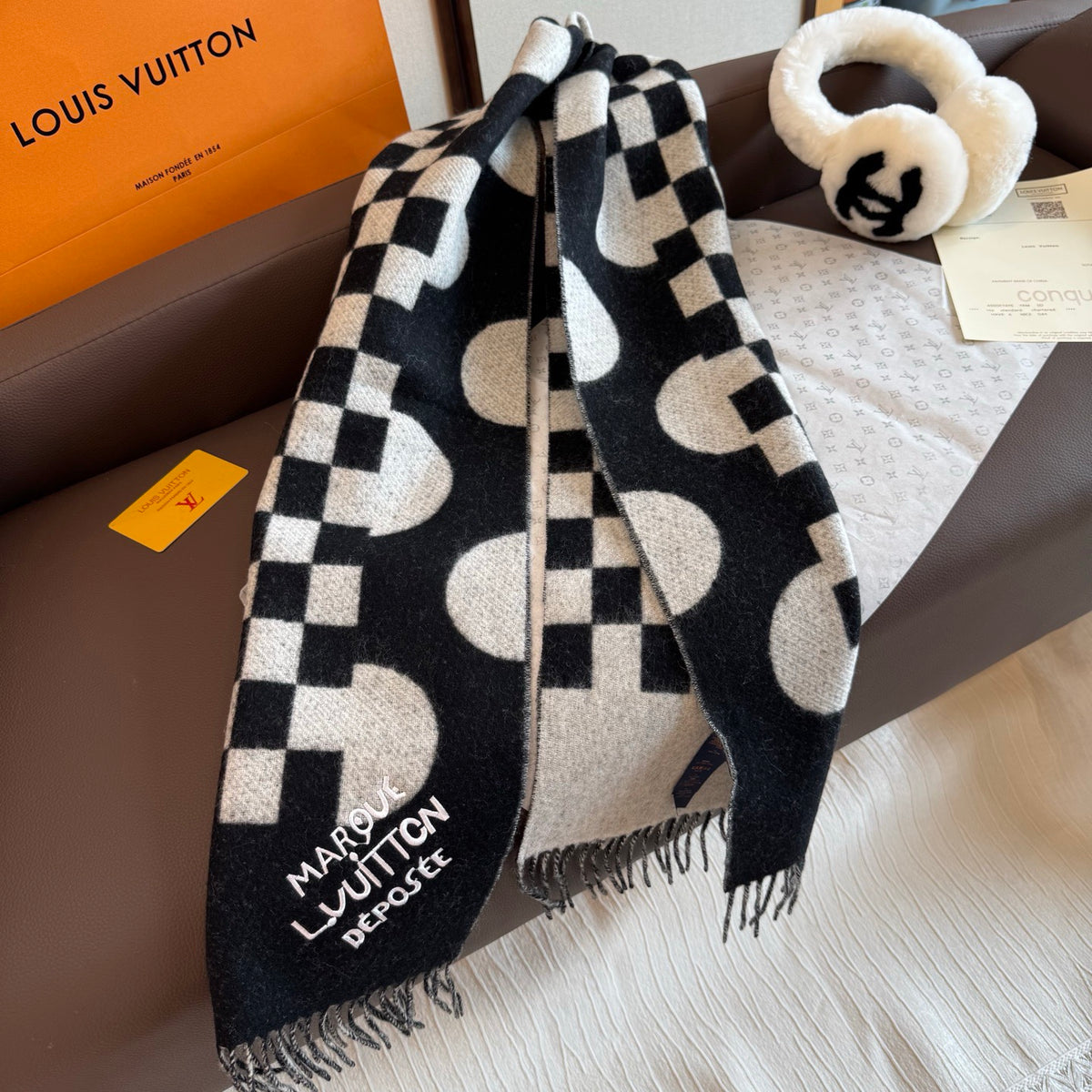stylish Scarf for men - alternate angle view 7