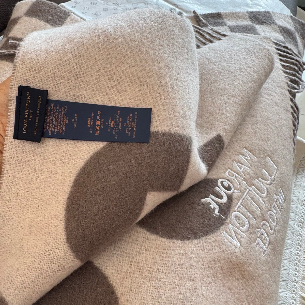 stylish Scarf for men - alternate angle view 8