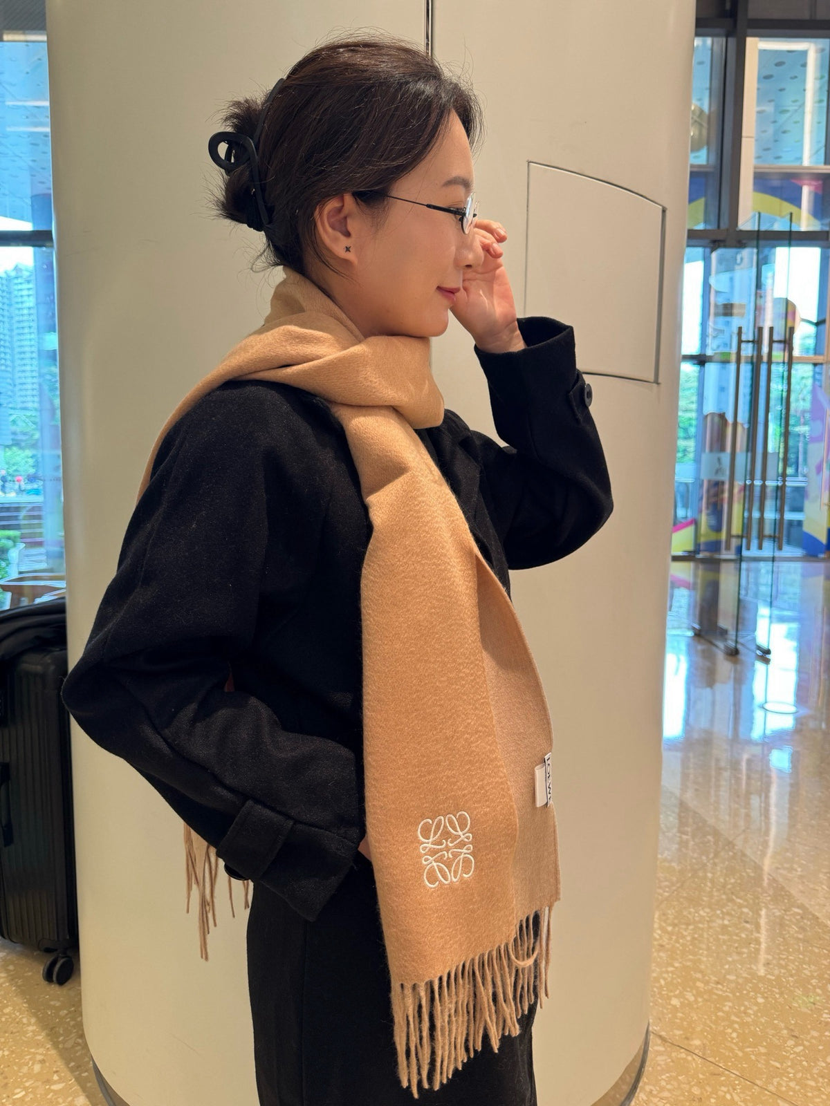 elegant Scarf for unisex couple - product detail view