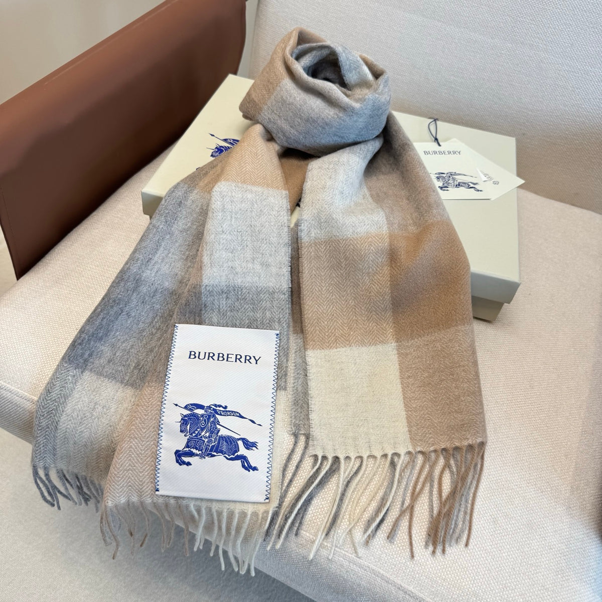 stylish Scarf for men - alternate angle view 9
