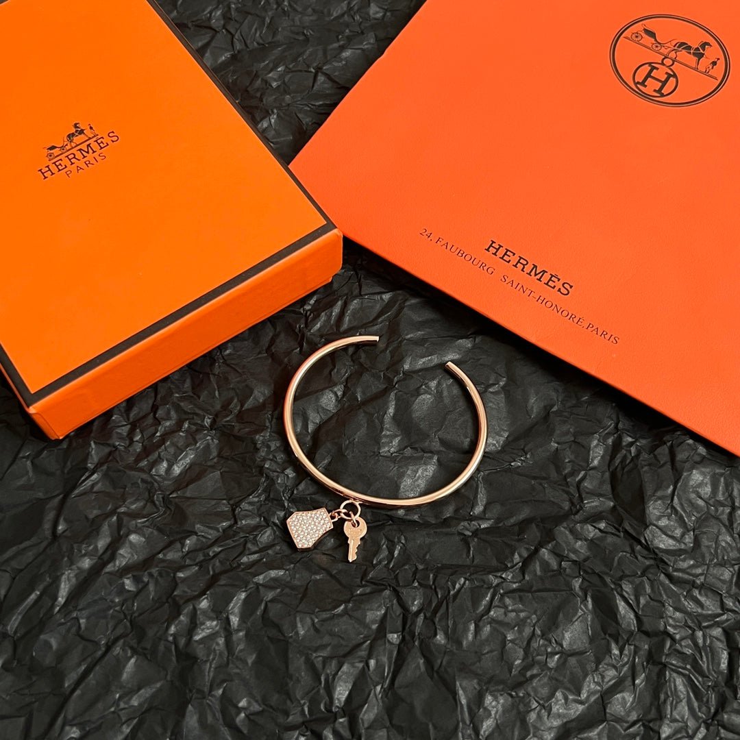 gold brass Bangle for women - alternate angle view 4