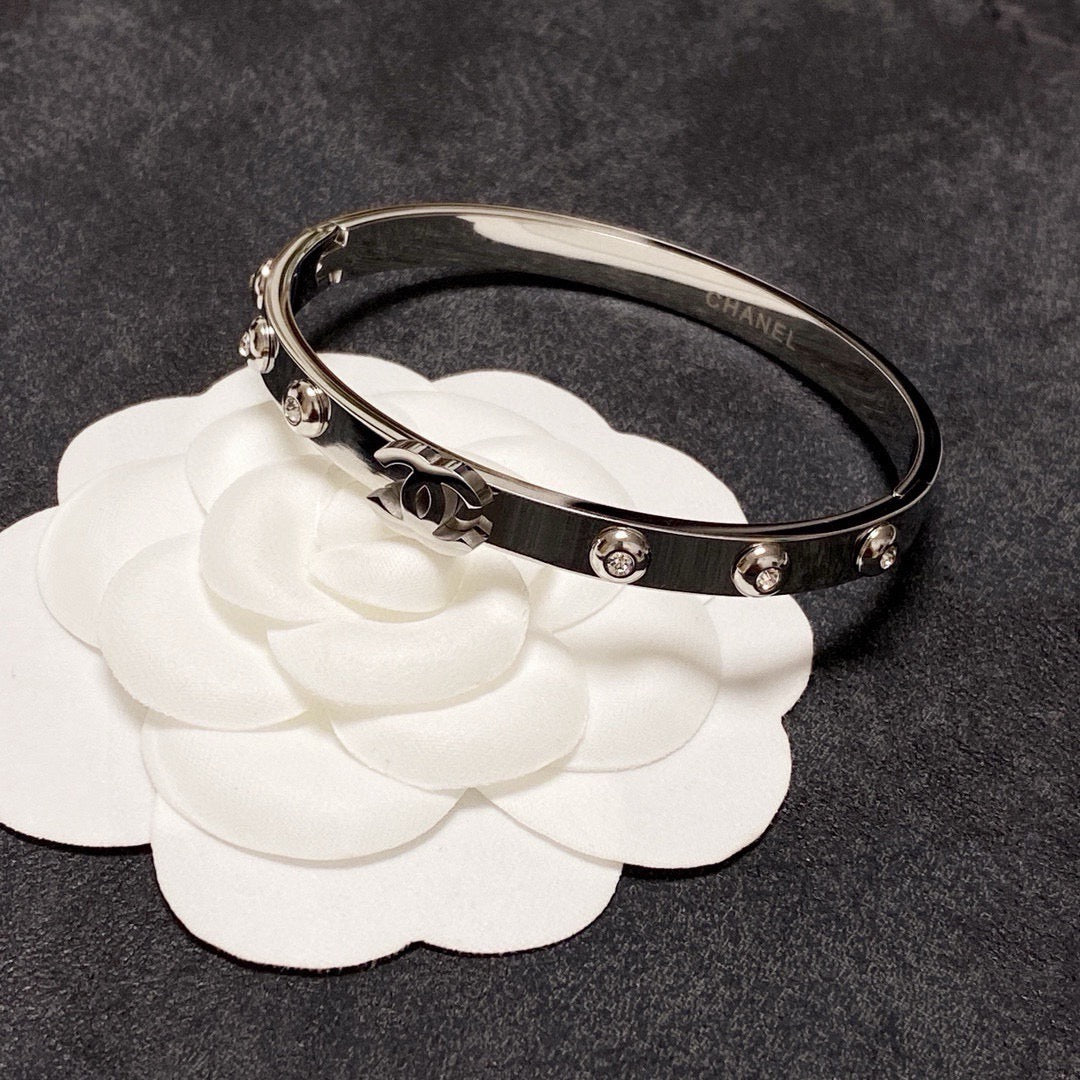 crystal elegant Bangle for women - alternate angle view 7
