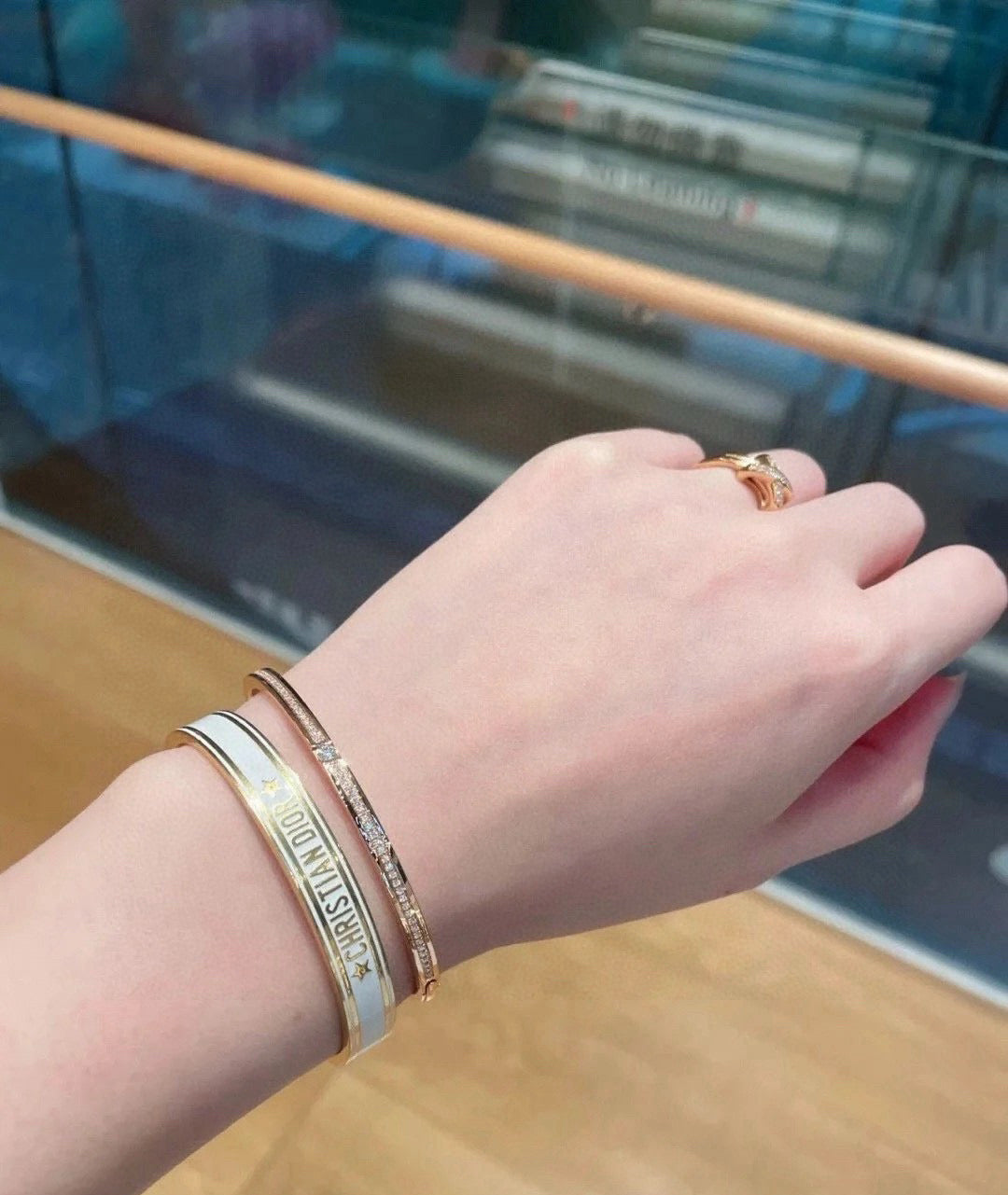 white gold Bangle for women - alternate angle view 5