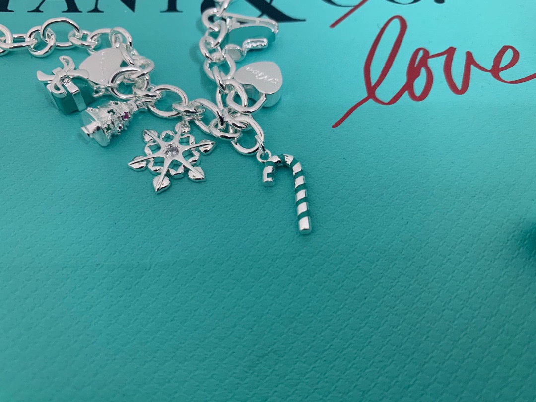 christmas Bracelet for women - alternate angle view 4