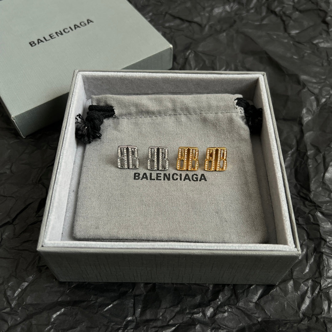 gold luxury Stud Earrings for women - alternate angle view 3