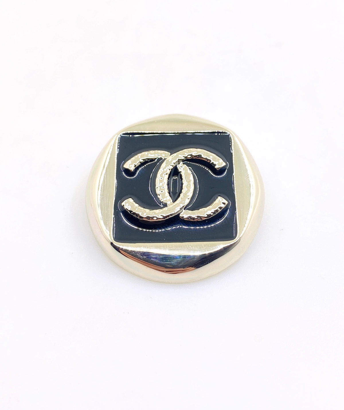 black brass Brooch for women - product detail view