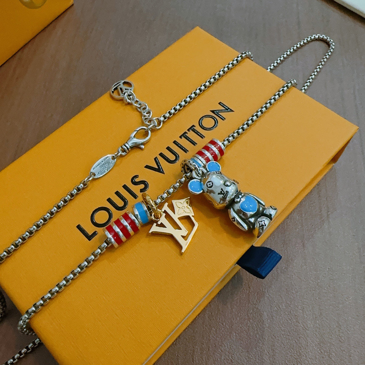 antique chain Necklace for men - alternate angle view 8