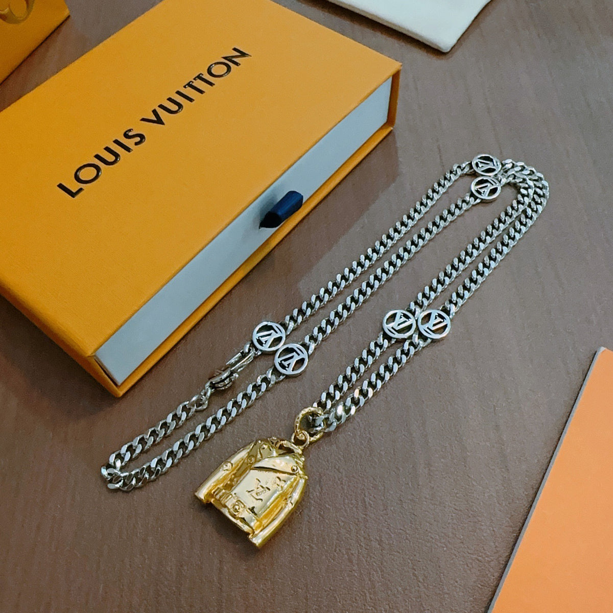 antique chain Necklace for men - alternate angle view 3
