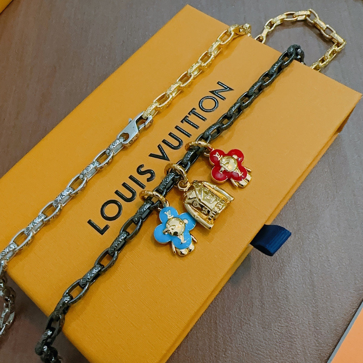 antique chain Necklace for men - alternate angle view 8