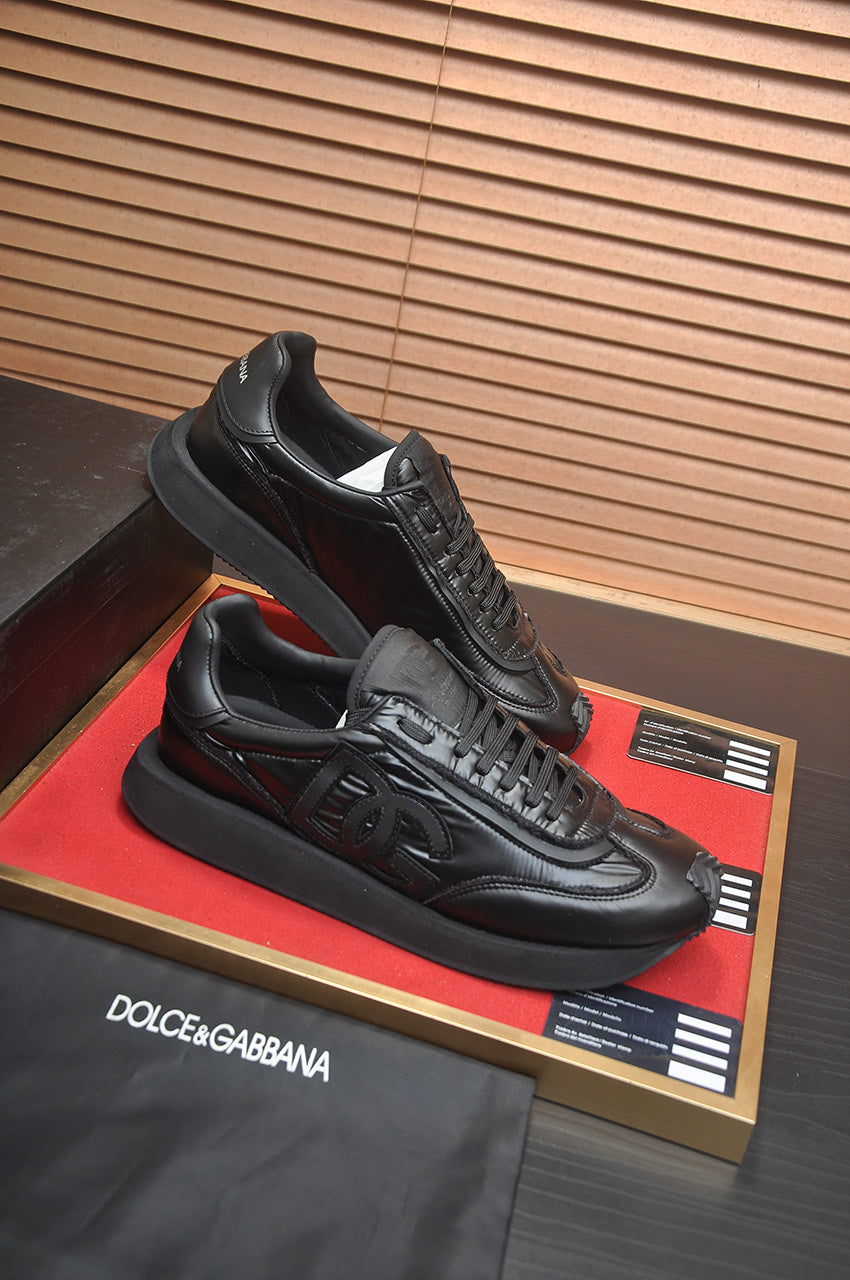 Dolce & Gabbana DG Low-Top Sneakers in Calfskin