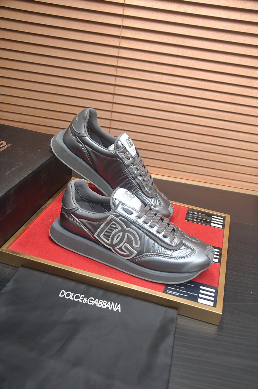 Dolce & Gabbana DG Low-Top Sneakers in Calfskin