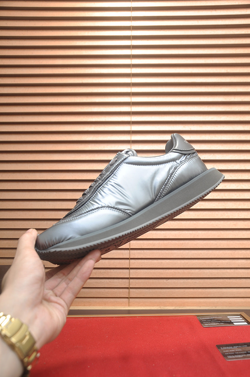 Dolce & Gabbana DG Low-Top Sneakers in Calfskin