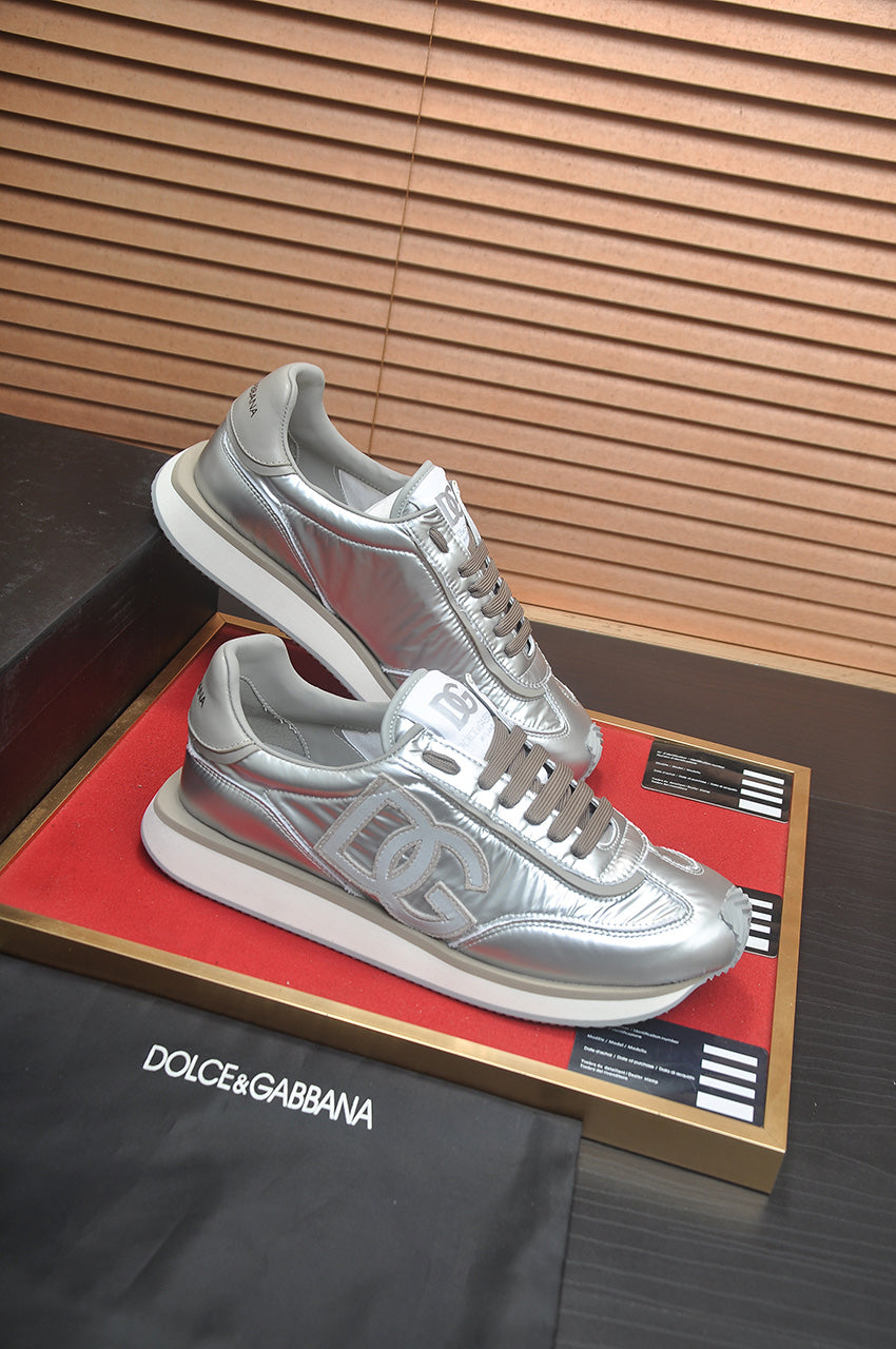 Dolce & Gabbana DG Low-Top Sneakers in Calfskin