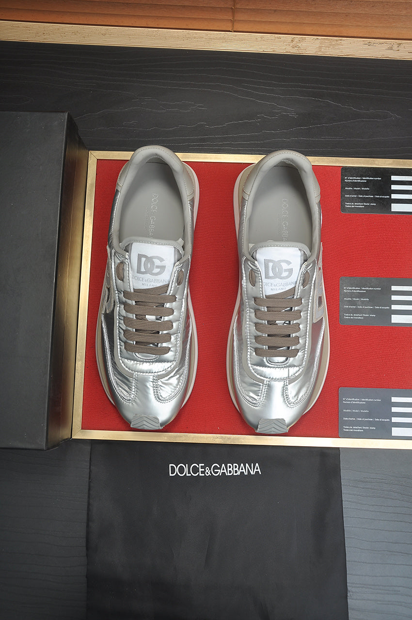 Dolce & Gabbana DG Low-Top Sneakers in Calfskin