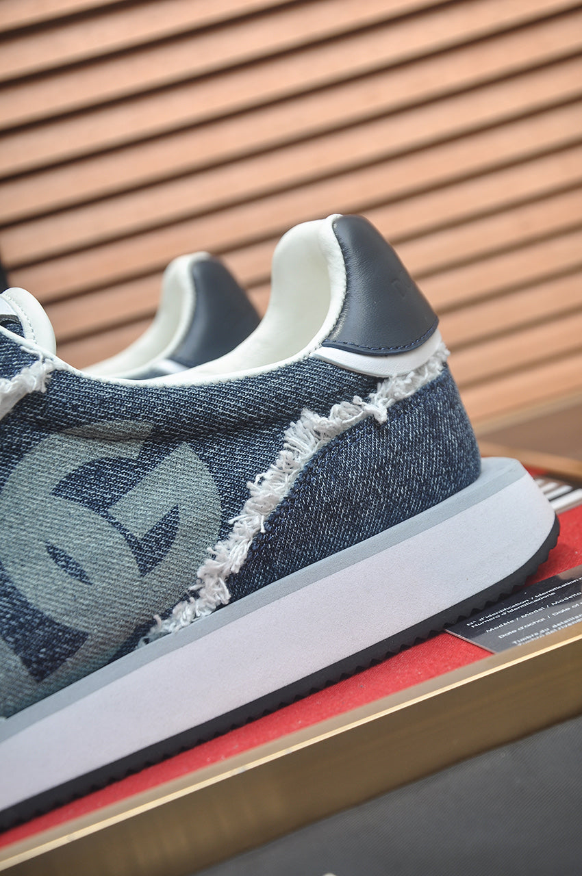 Dolce & Gabbana DG Low-Top Sneakers in Calfskin
