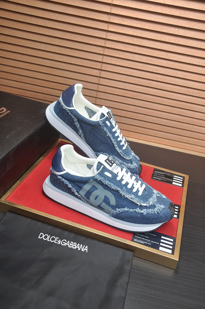 Dolce & Gabbana DG Low-Top Sneakers in Calfskin