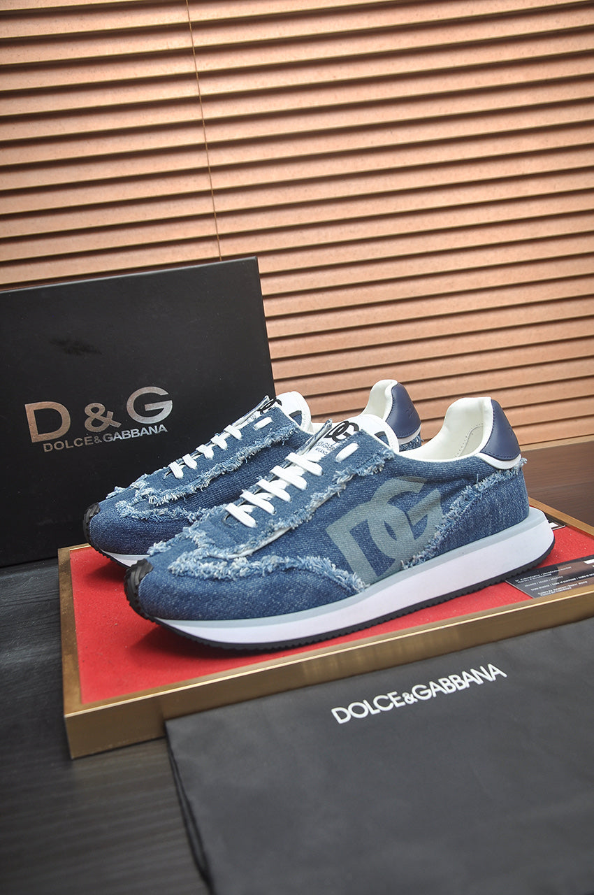 Dolce & Gabbana DG Low-Top Sneakers in Calfskin