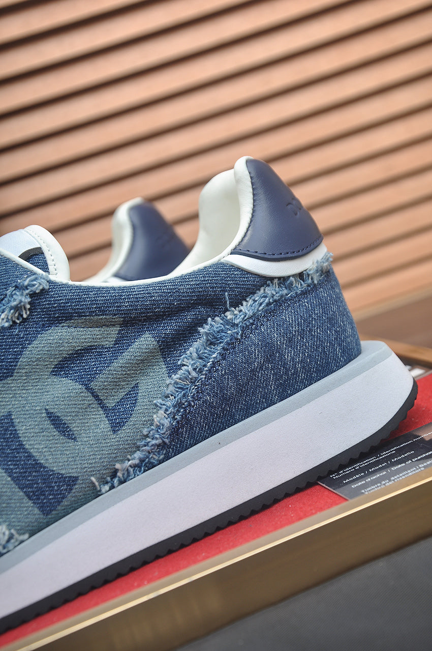 Dolce & Gabbana DG Low-Top Sneakers in Calfskin