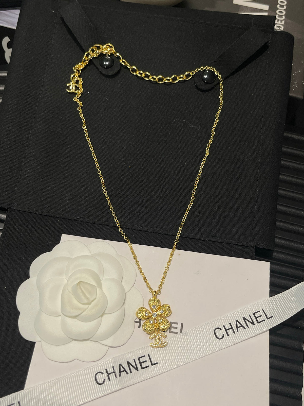 gold floral Pendant for women - alternate angle view 10