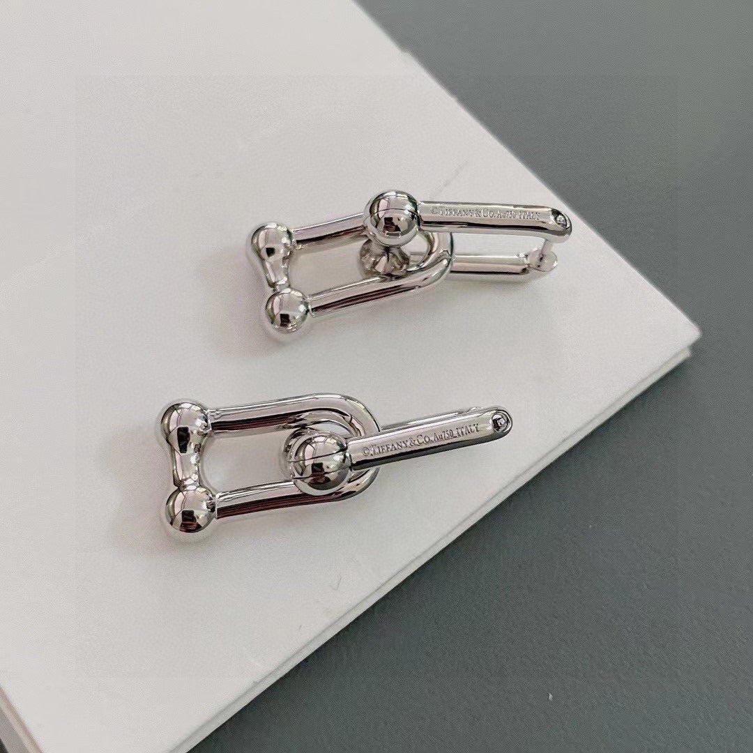 rose gold rose Stud Earrings for women - alternate angle view 8