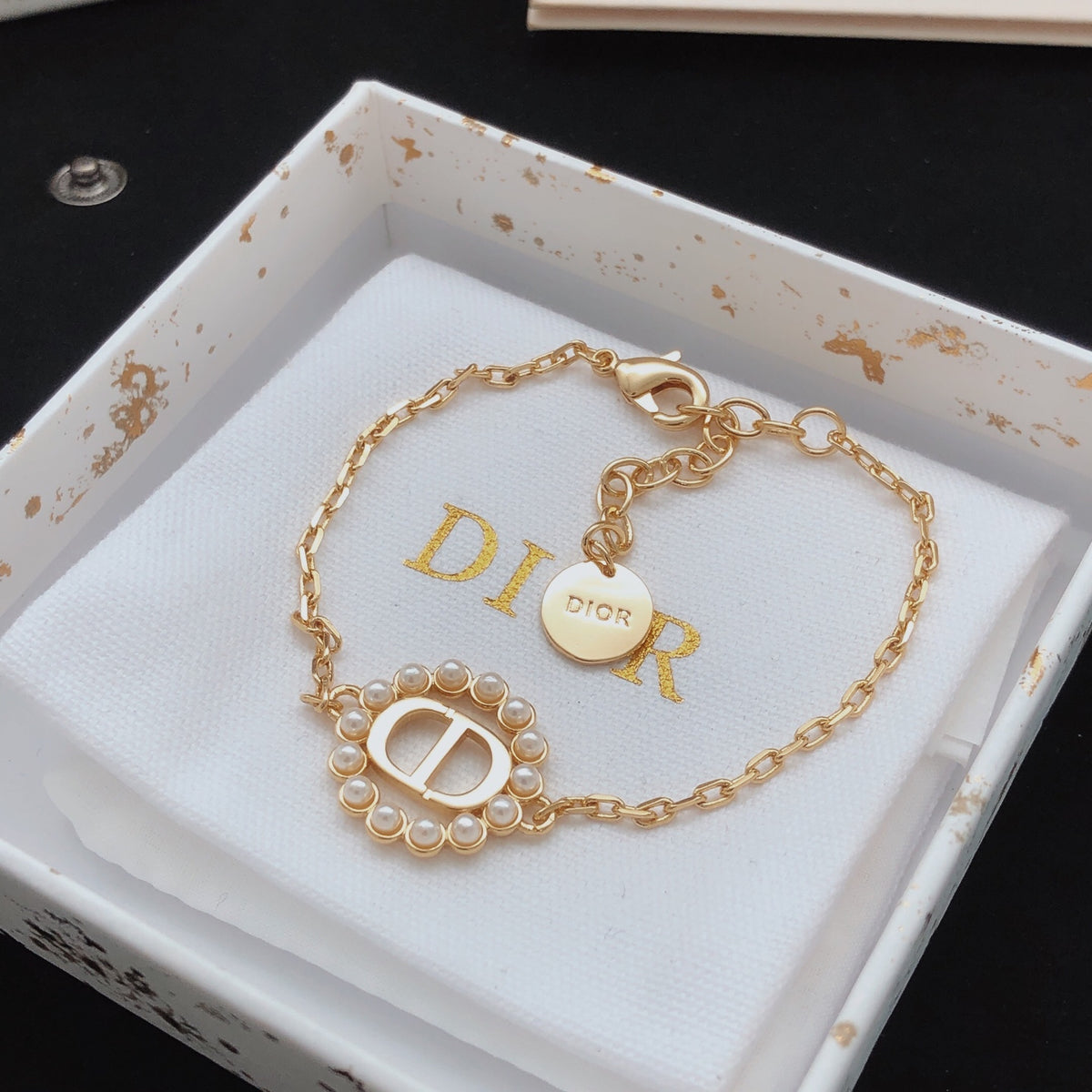 beige brass Bracelet for women - product detail view