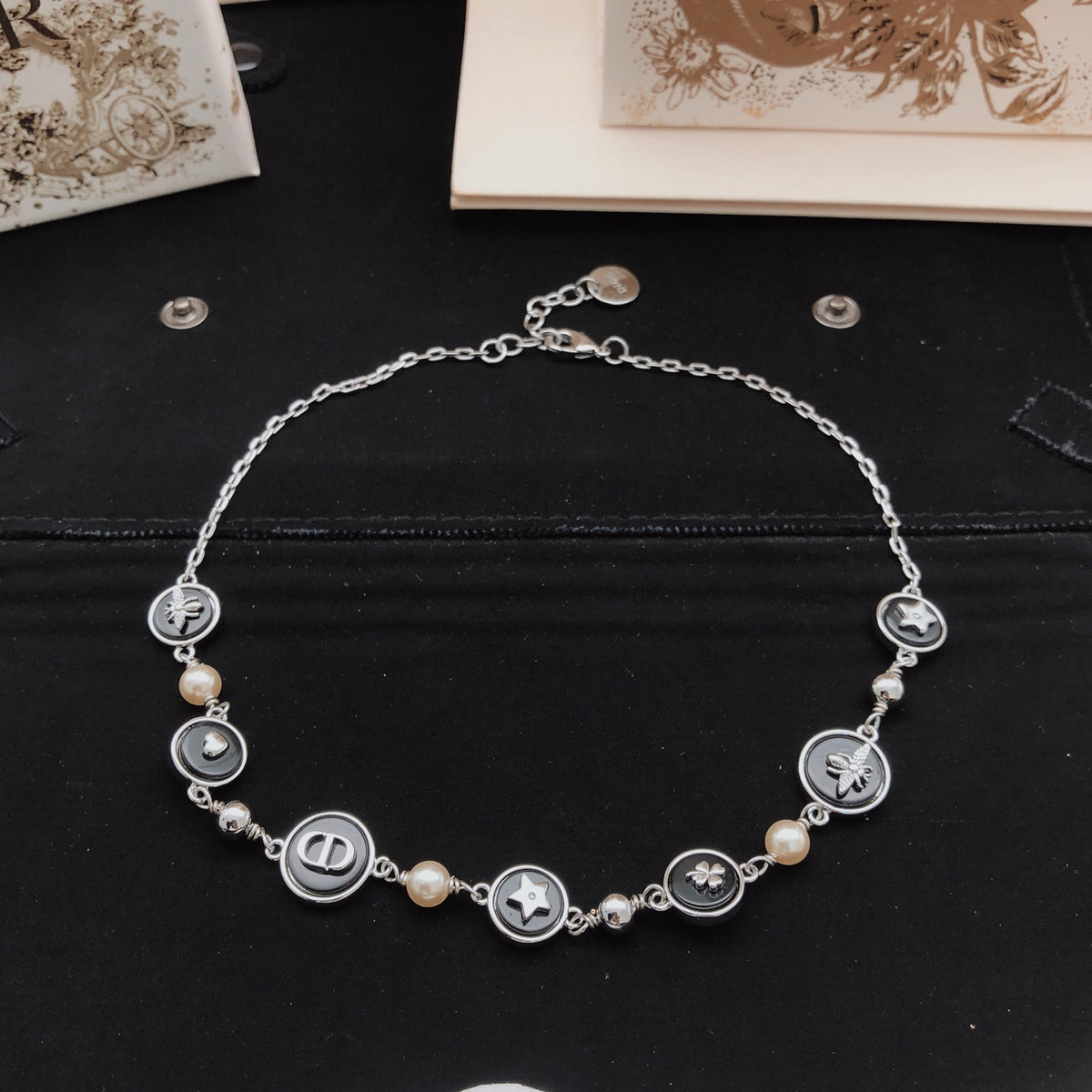 black brass Necklace for women - alternate angle view 4