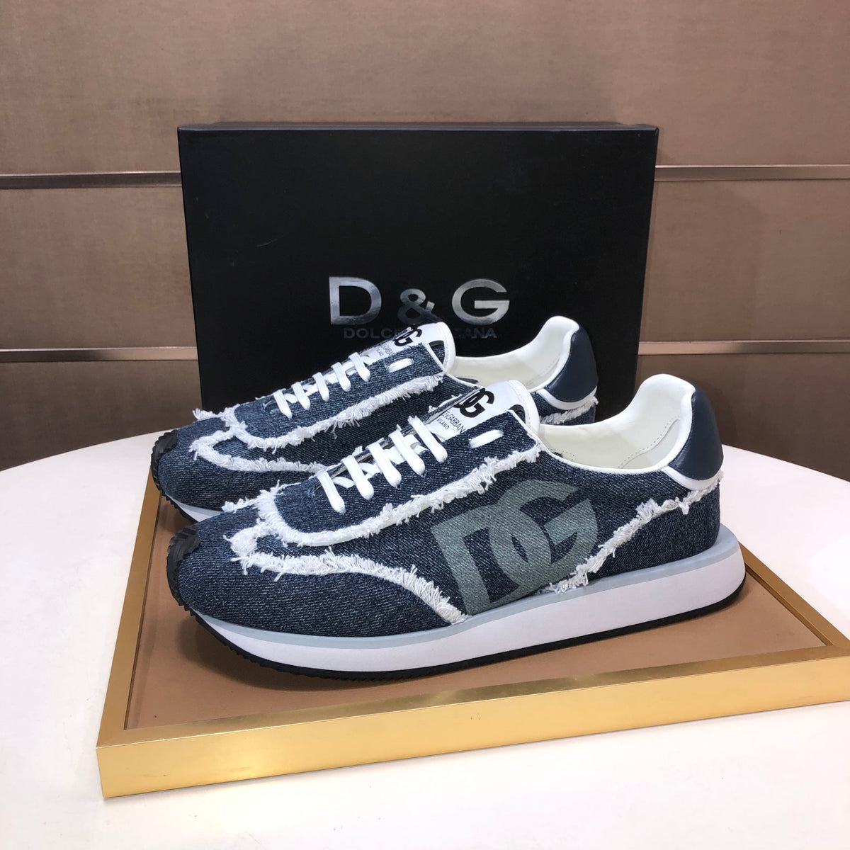 Dolce & Gabbana DG Low-Top Sneakers in Calfskin