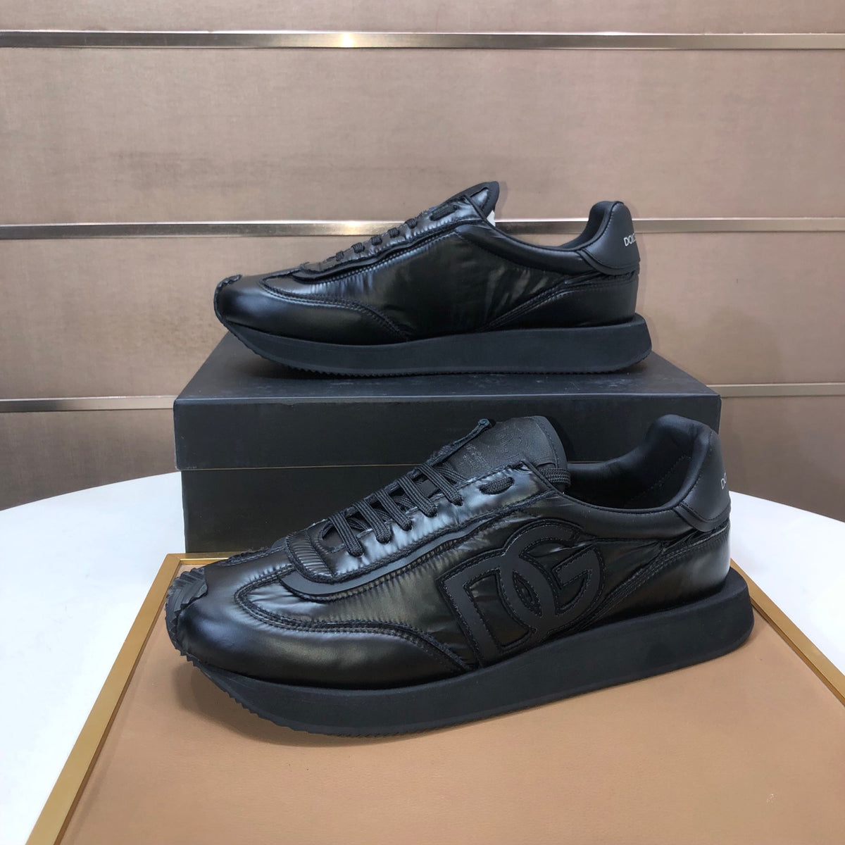 Dolce & Gabbana DG Low-Top Sneakers in Calfskin