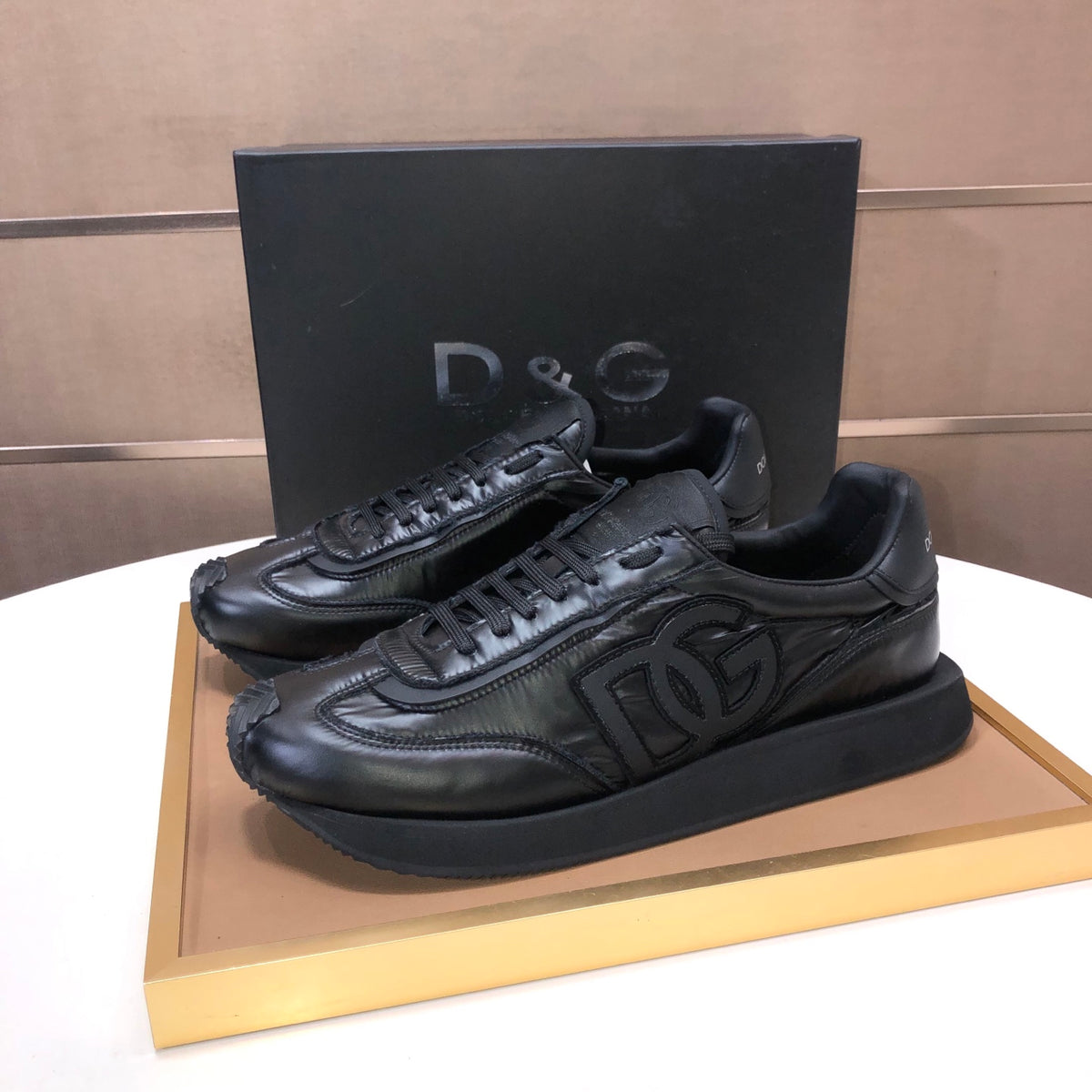 Dolce & Gabbana DG Low-Top Sneakers in Calfskin