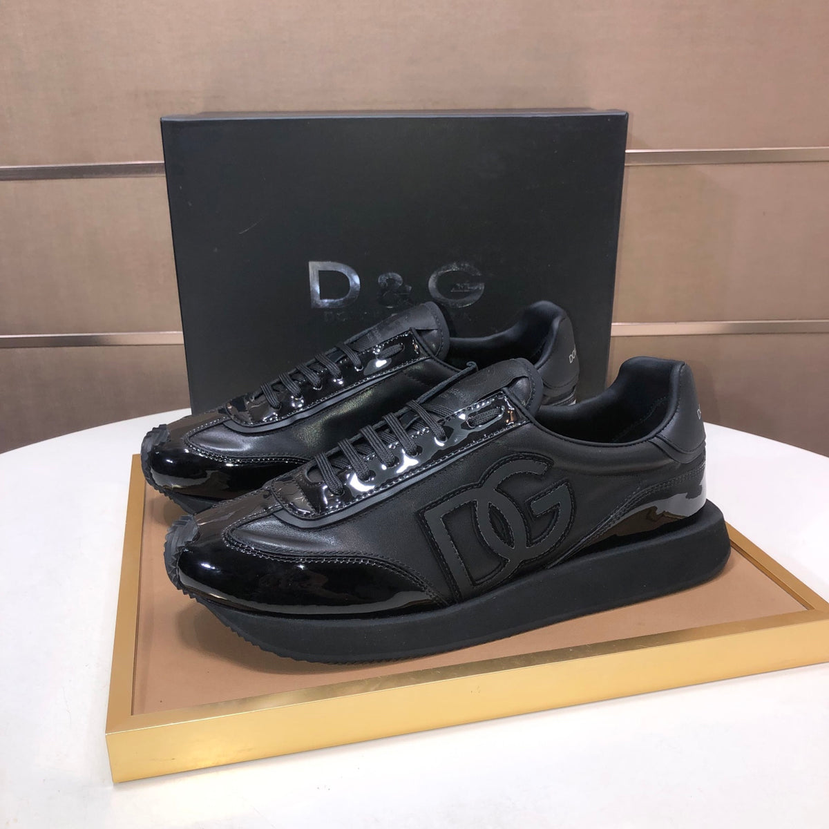 Dolce & Gabbana DG Low-Top Sneakers in Calfskin