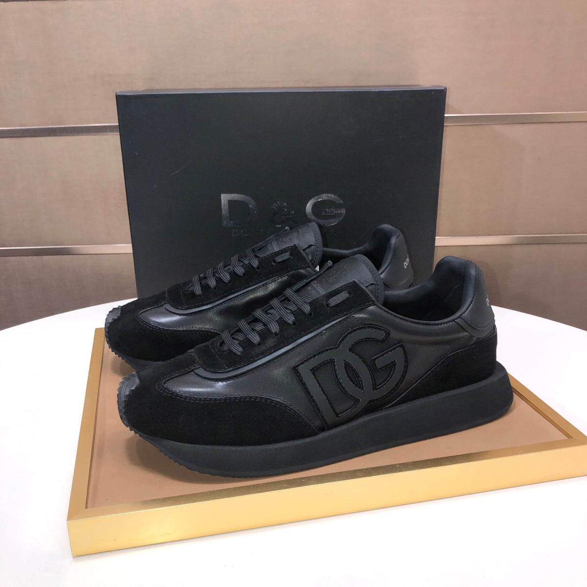 Dolce & Gabbana DG Low-Top Sneakers in Calfskin