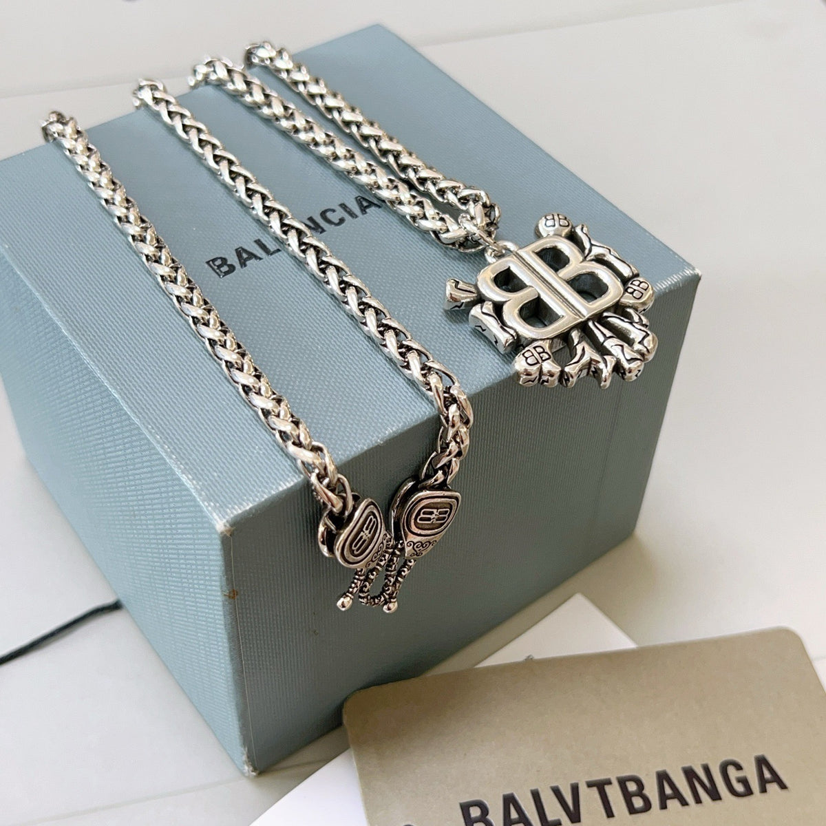 vintage Necklace for women - alternate angle view 5